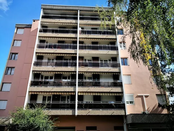 COURNON D'AUVERGNE Appartement avec balcon 4 pièce(s) 78 m², 6ème et dernier étage avec ascenseur.