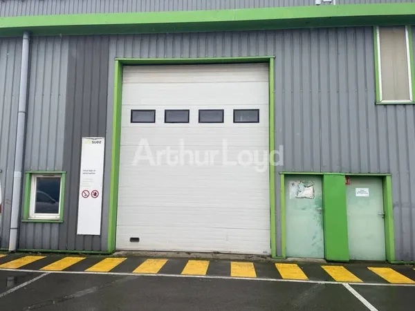 Local d'activité 530 m²