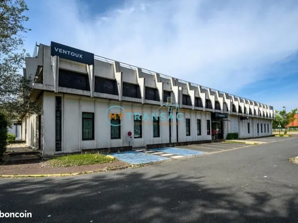Local bureaux 428 m²