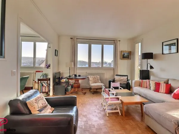 VIROFLAY - APPARTEMENT de 4 pièces avec BALCON