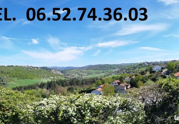 Joli batiment en pierre avec vue