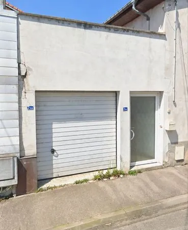 Dépôt de 70m2