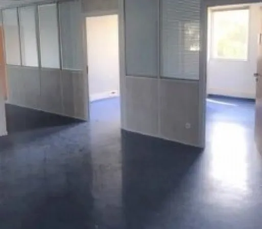 Bureau 294 m²