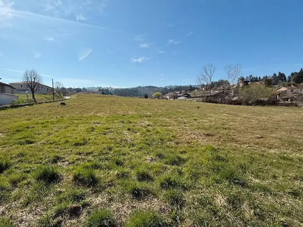 Terrain 1718 m² SAINT ANDRE D APCHON