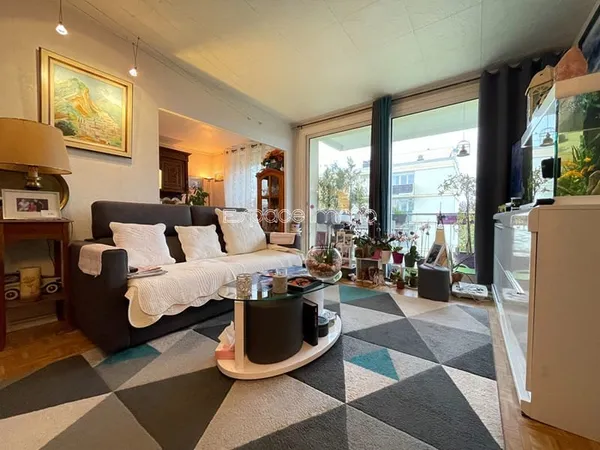 APPARTEMENT T2 MONT SANT AIGNAN
