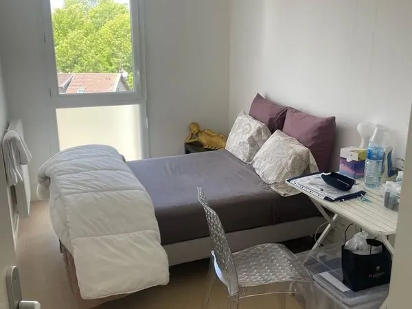Chambre dans F4 Nogent-sur-Marne (colocation hommes)