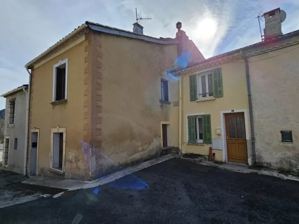 Maison de village 4 pièces à Séranon