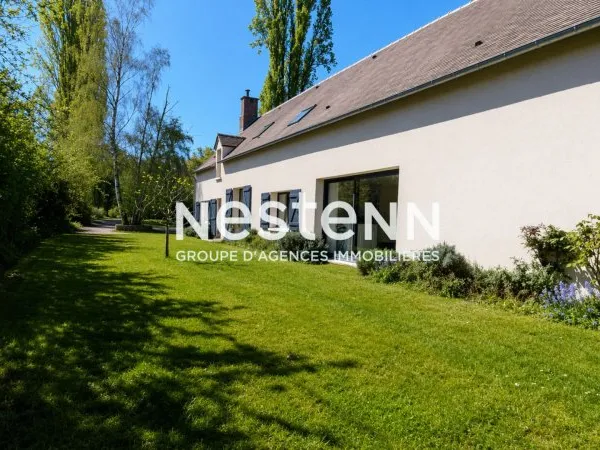 Nibelle Longère rénovée - Aucun voisin - 4 Chambres - 9 pièces 194 m2 - Terrain 8933 m2 clos avec ét