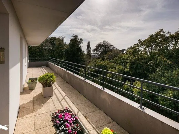 Appartement 4 pièces 150 m²
