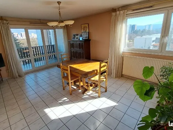 Agréable F4 96 m2 + gd balcon