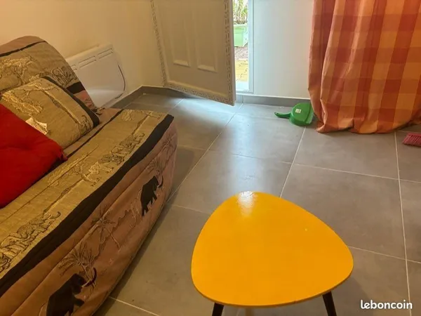 Location studio meublé toute charges comprises