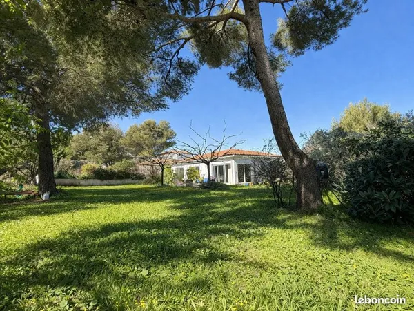 Propriété 3 pièces 108 m²