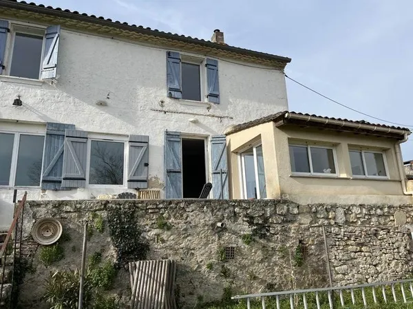 Maison en pierre de 6 pièces principales
