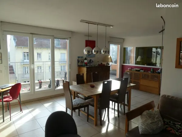 T5 duplex transformé en T4 avec grand garage