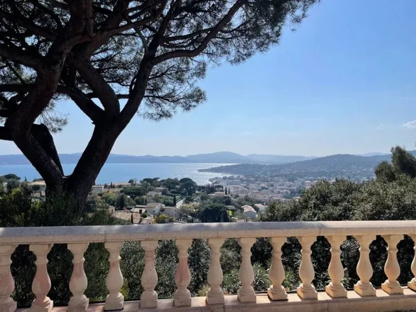 Villa 5 pièces 182 m²