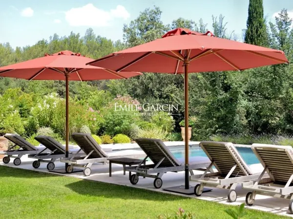 Mas à la location au coeur du Luberon, avec piscine