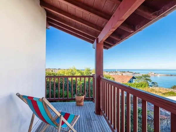 MAISON VUE MER, COLLINE DE BORDAGAIN