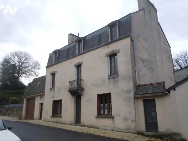Maison 10 pièces 270 m²