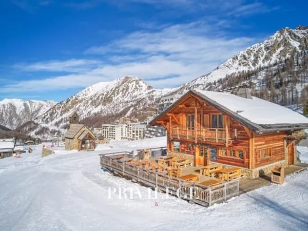 Chalet d'exception à Isola 2000-Terrasse panoramique aux pie