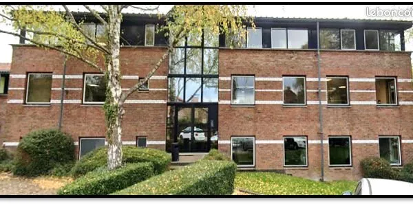 À louer - Bureaux rénovés de 299 m² - Secteur Cousinerie à Villeneuve-d'Ascq