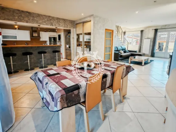 MAISON 120M2 + DEPENDANCE 40M2