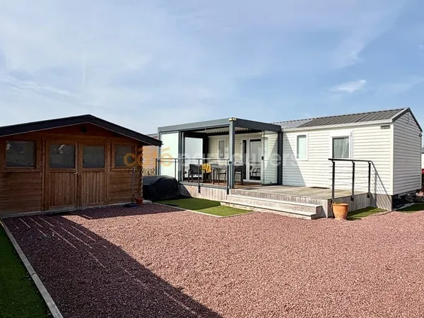 À seulement 900 m de la mer - Mobil-home tout confort prêt à vivre
