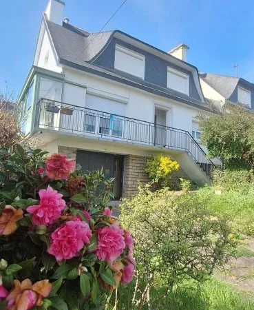 Maison familiale T5 avec sous-sol total et beau potentiel