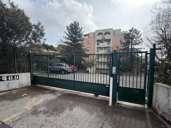 Stationnement Location Montpellier  13m² 64€