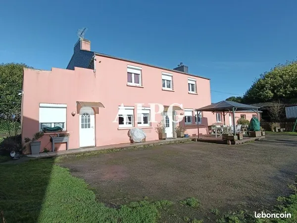 Propriété 11 pièces 186 m²