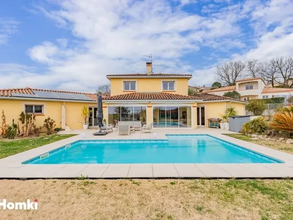 Maison/Villa T5 de 170 m2 à Bruguières 31150