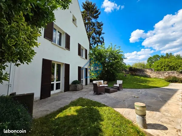 Propriété 13 pièces 383 m²