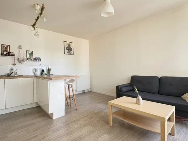 T2 lumineux 40 m² avec terrasse + parking - Tours Nord - Tram