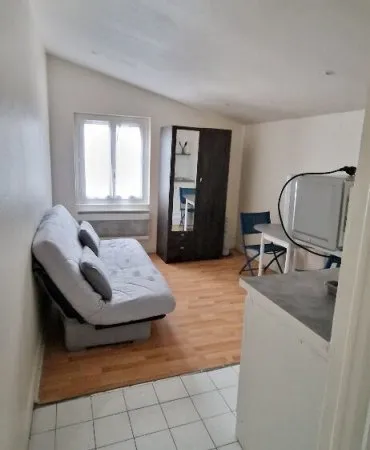 Studio loué meublé et équipé