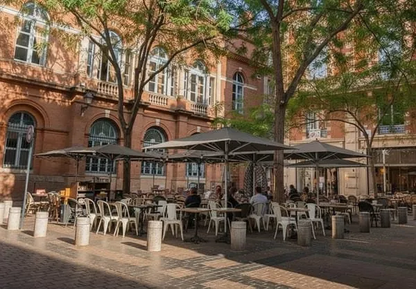 TOULOUSE - PLACE DE LA BOURSE - T7 avec ascenseur
