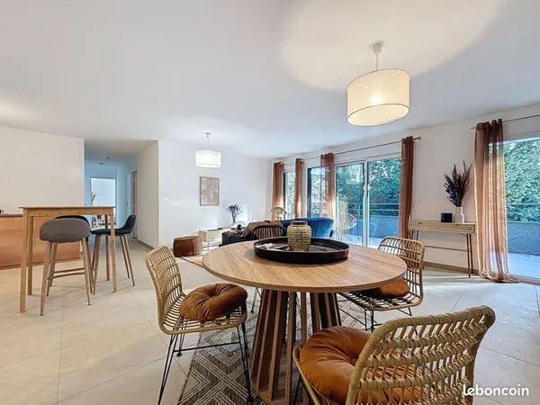 Appartement 5 pièces 100 m²