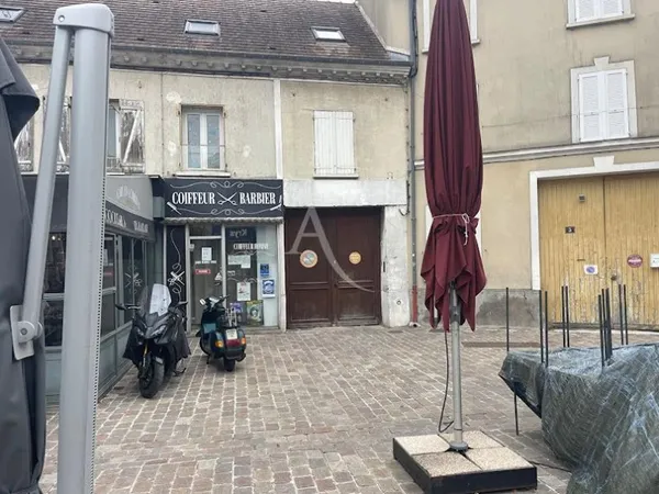 Parking/Garage/Box 73 m²