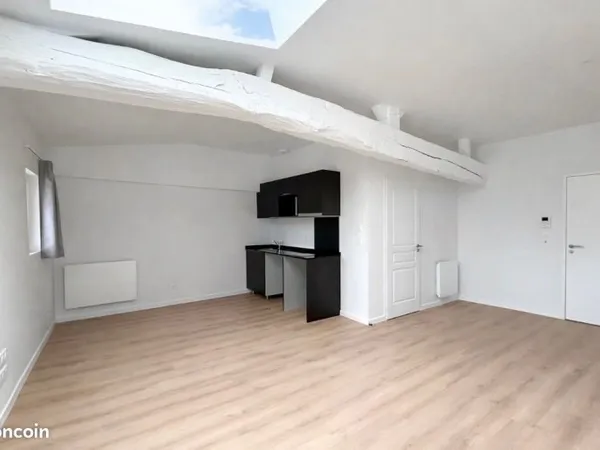 Studio 1 pièce 32 m²