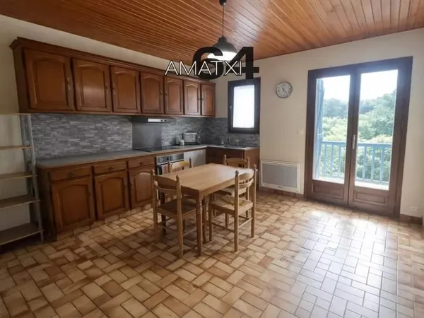 MAISON DE 240 M2 - À RÉNOVER - ARCANGUES