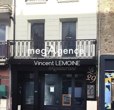 Immeuble avec Restaurant et Potentiel Résidentiel