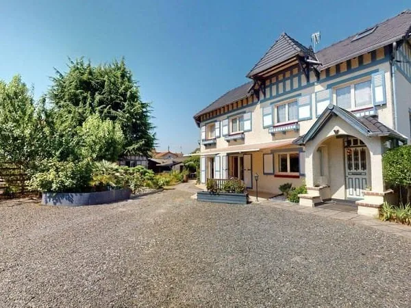 Maison 8 pièces 150 m²