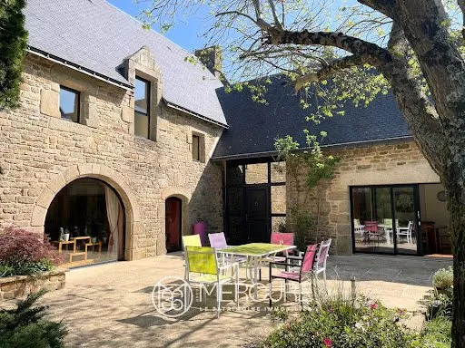Maison 9 pièces 298 m²