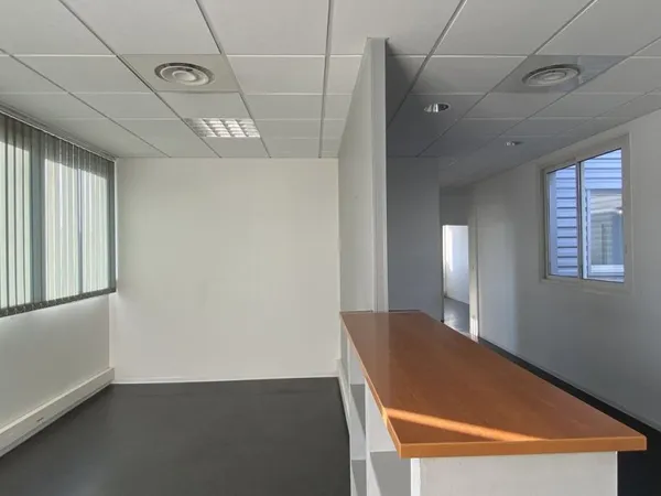 Bureaux 245 m²