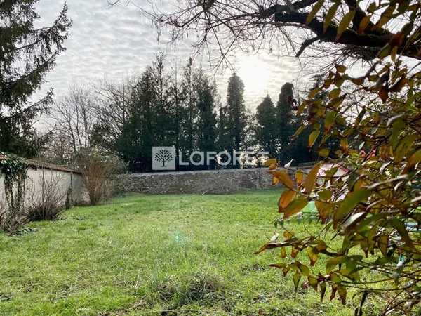 Terrain 500 m²