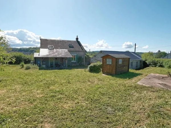Maison authentique à vendre près de Moulins engilbert