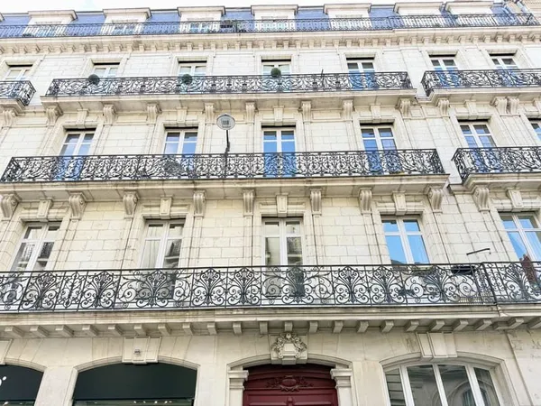 Place Aristide Briand - Beau T3 - 120m2 - jardinet