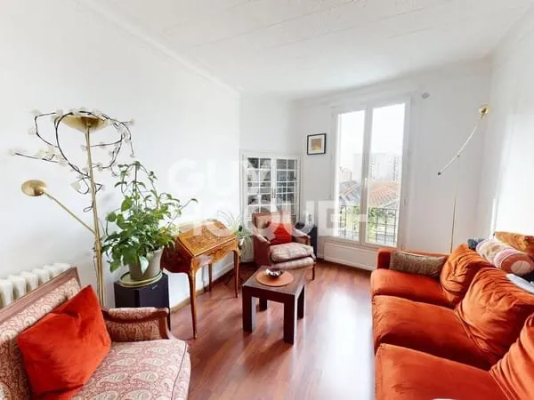 APPARTEMENT 3 PIECES + CAVE - AUBERVILLIERS- METRO 4 CHEMINS