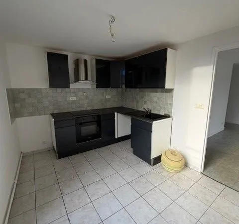 T2 de 48 m² - Centre-ville de Decize - Balcon - Disponible immédiatement