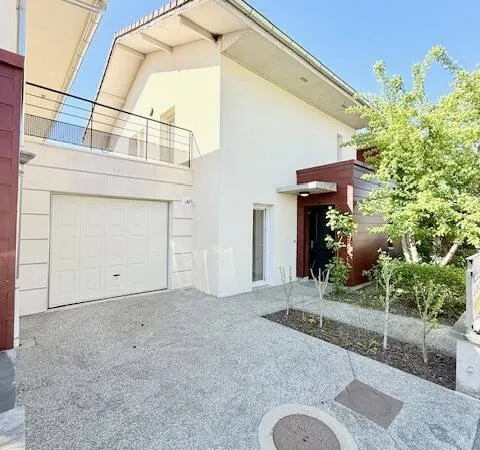Maison 4 pièces 96 m²
