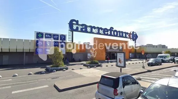 Local commercial 137 m²