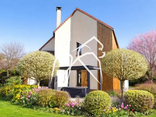 Coup de coeur assuré - Maison 7 pièces, 170 m², 5 chambres, jardin arboré Quartier résidentiel prisé
